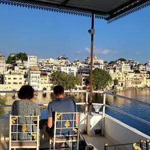 Hostel Jungle By Sturmfrei, Udaipur